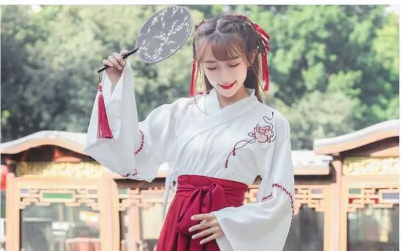[PC][武侠SLG/国产Html/更新/2D]侠女逍遥录/俠女逍遙錄 Ver1.00 官方中文版 [3.85GB]